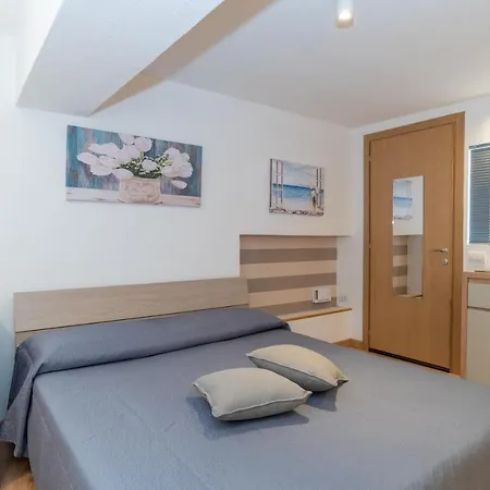 Appartamento Mini House App To 2 *